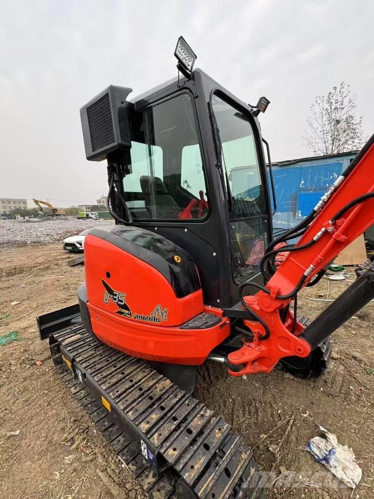 Kubota U 35 ミニ油圧ショベル 7t以下（ミニユンボ・ミニディガー）
