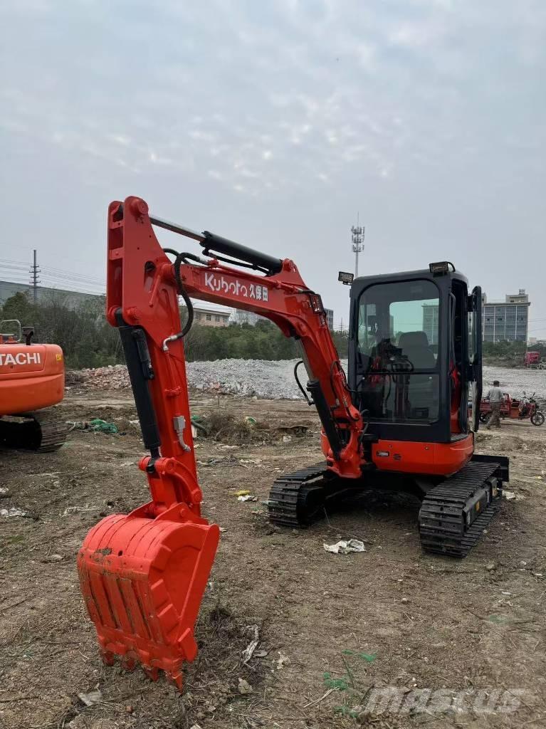 Kubota U 35 ミニ油圧ショベル 7t以下（ミニユンボ・ミニディガー）