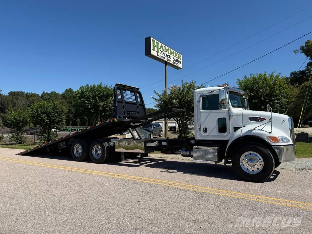 Peterbilt 348 レッカー車