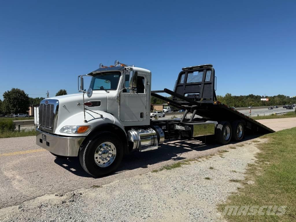Peterbilt 348 レッカー車