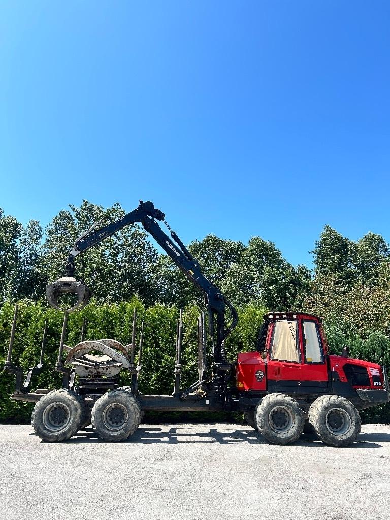 Komatsu 875 フォワーダー