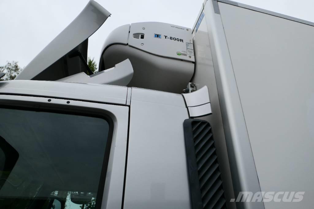 Volvo Fm330 6x2*4 冷凍冷蔵車