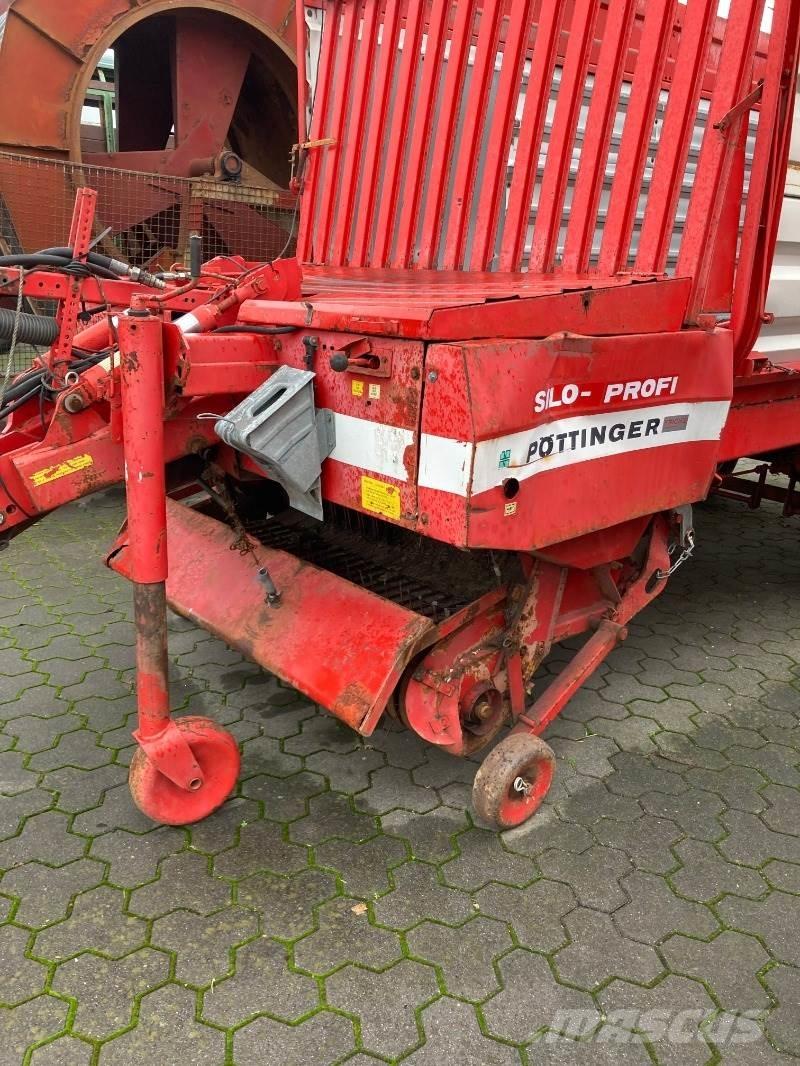 Pöttinger SW102MAT セルフローディングトレーラー