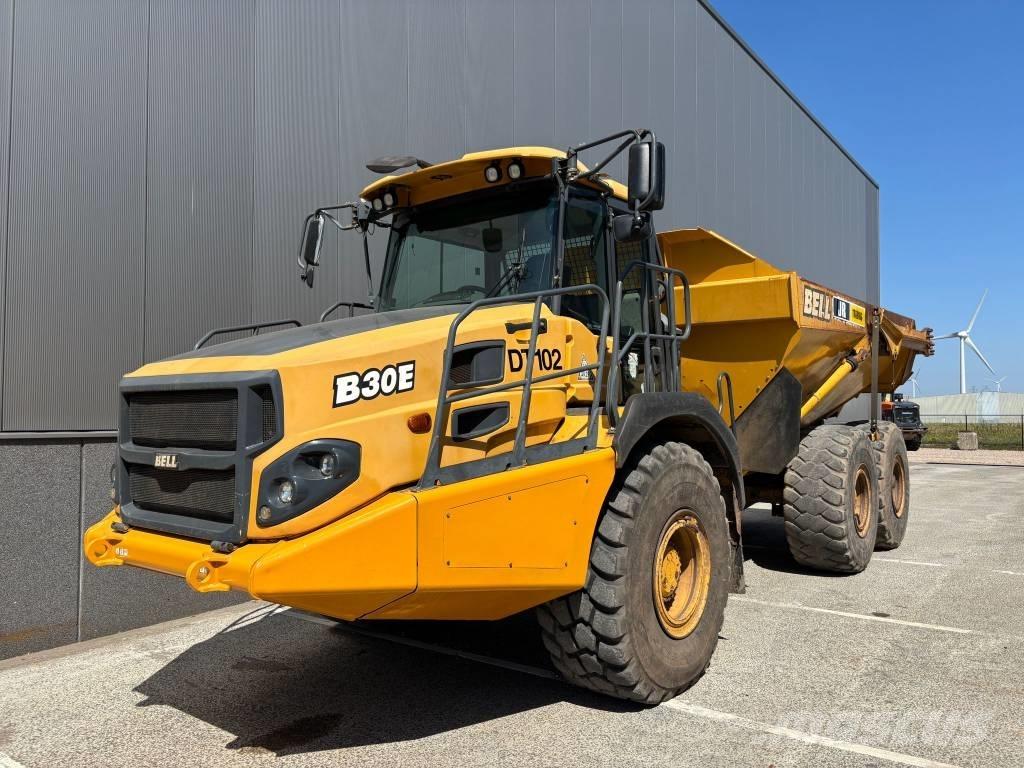 Bell B 30 E アーティキュレート式ダンプトラック