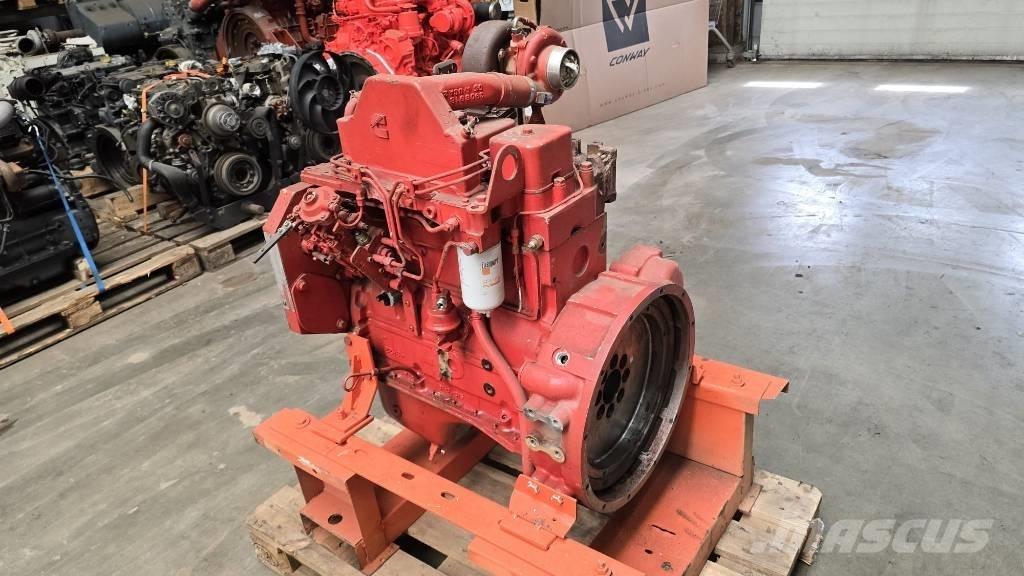Cummins 4BTA3.9-C エンジン