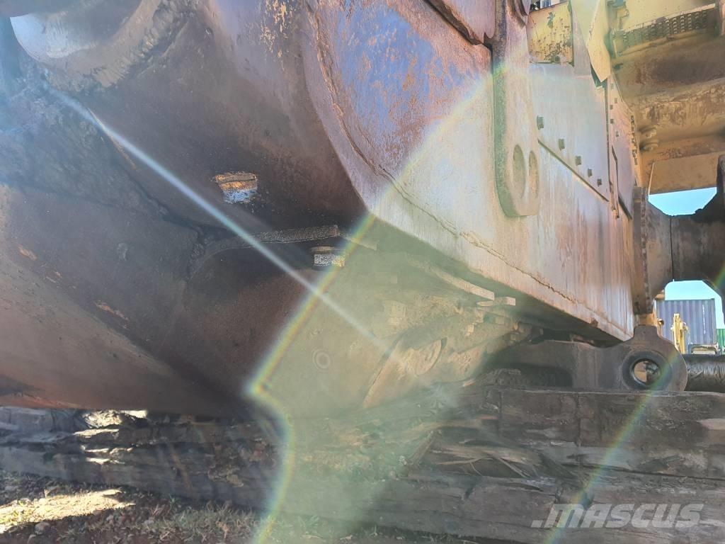 CAT D 11 R ブルドーザー