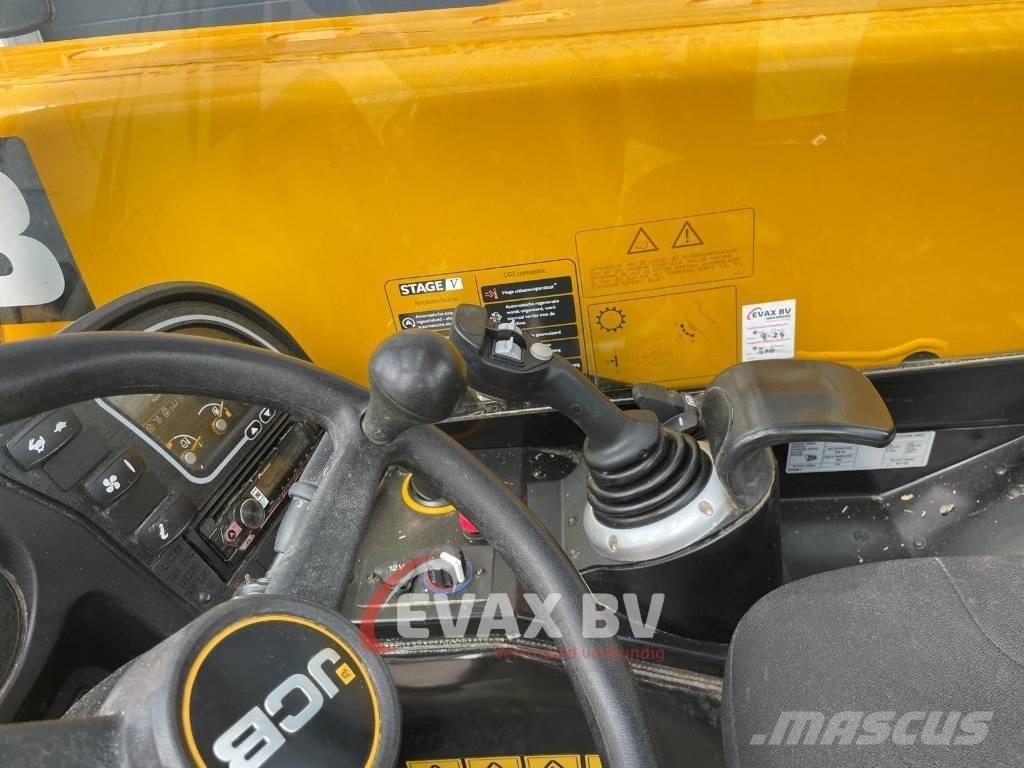 JCB 525-60 AgriPlus 農業用テレハンドラー