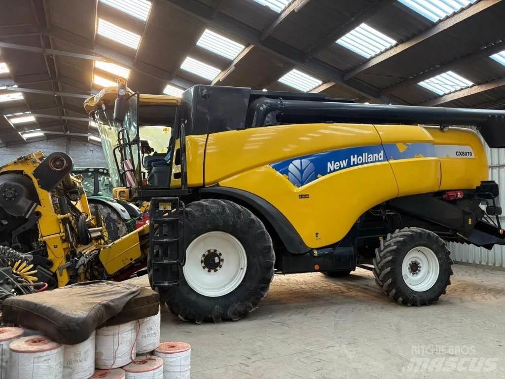 New Holland CX8070 コンバイン