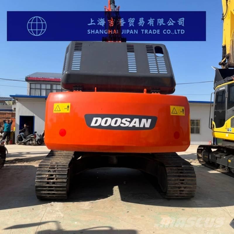 Doosan DX 300 大型油圧ショベル12t以上（パワーショベル・ユンボ）