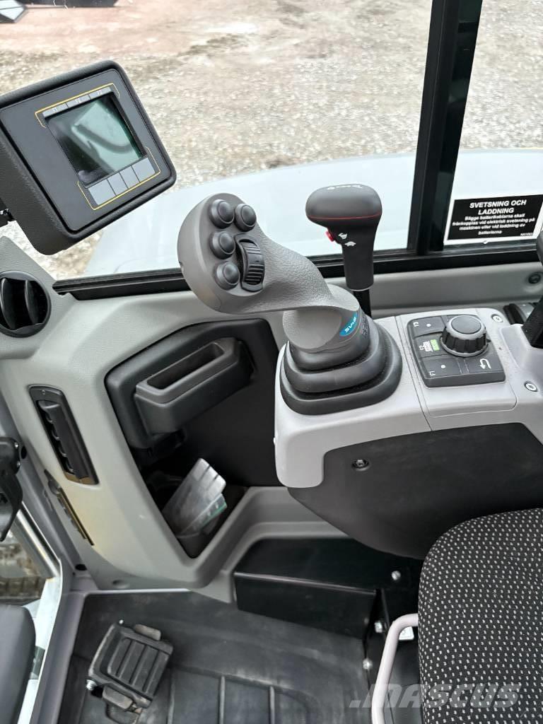 Wacker Neuson ET35 ミニ油圧ショベル 7t以下（ミニユンボ・ミニディガー）