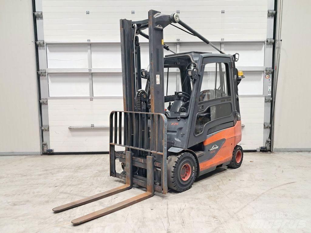 Linde E25-01 バッテリーフォークリフト