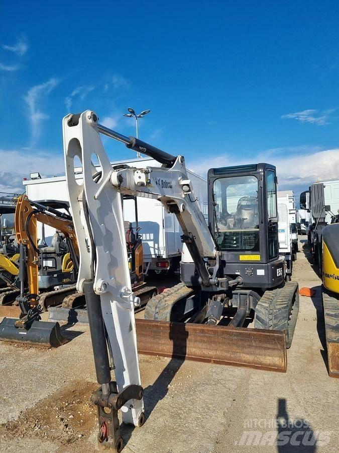 Bobcat E55 ミニ油圧ショベル 7t以下（ミニユンボ・ミニディガー）