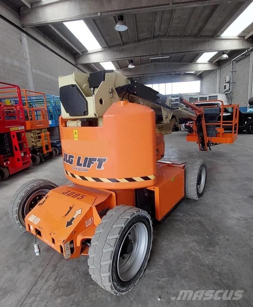 JLG E 450 AJ ブームリフト　屈伸型