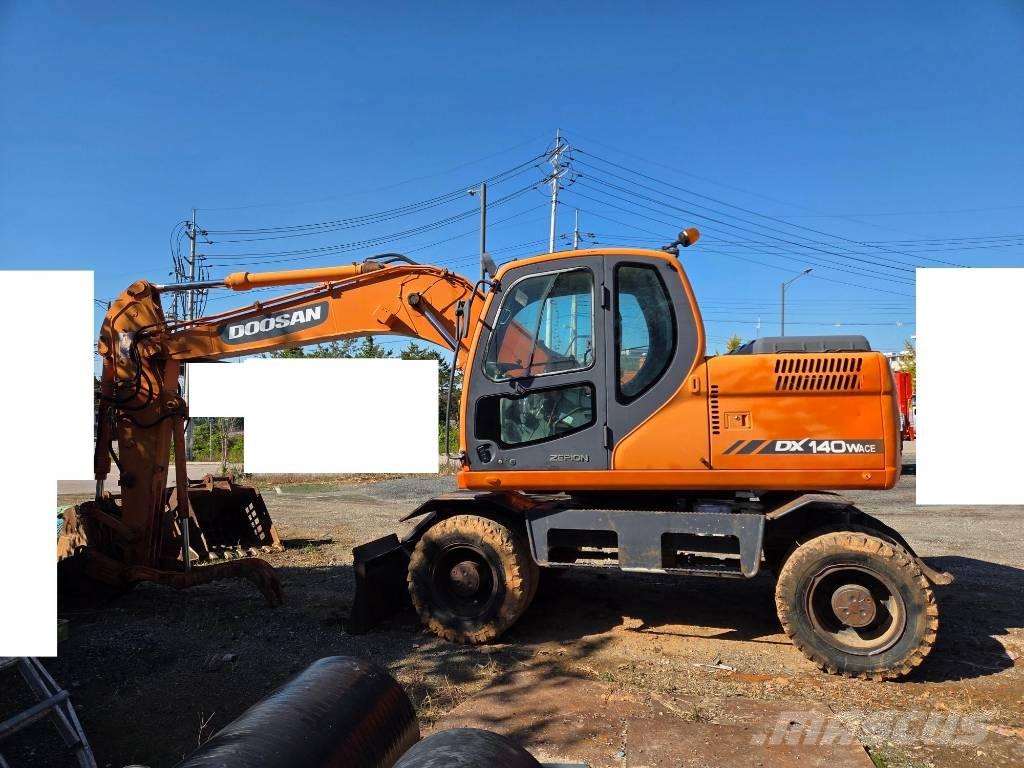 Doosan DX140WACE ホイール式油圧ショベル（パワーショベル・ユンボ・バックホー）