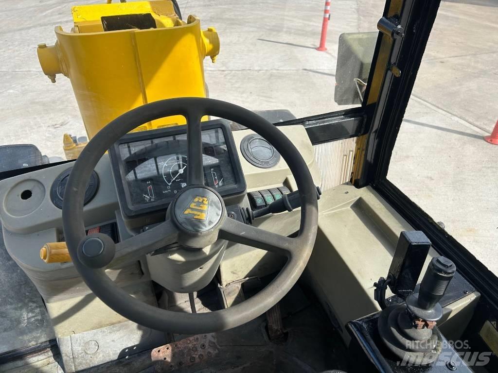JCB 409 農業用テレハンドラー