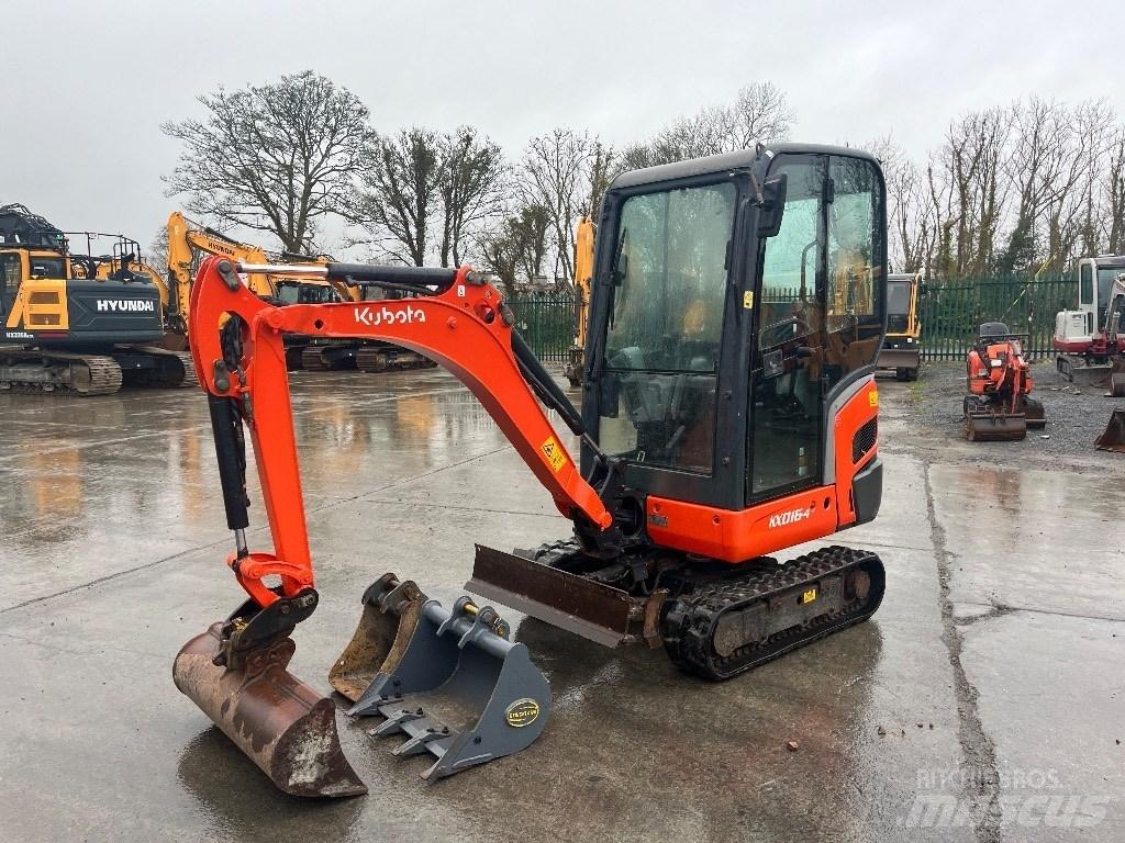 Kubota KX 016-4 ミニ油圧ショベル 7t以下（ミニユンボ・ミニディガー）