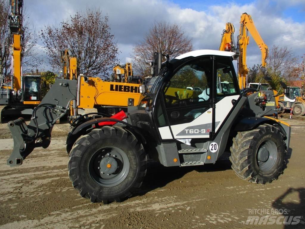 Liebherr T 60-9s テレスコーピックハンドラー