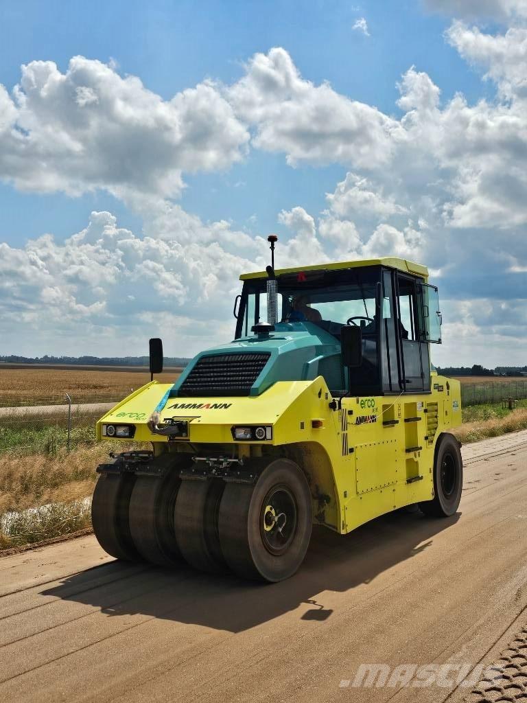 Ammann ART 240 タイヤローラ