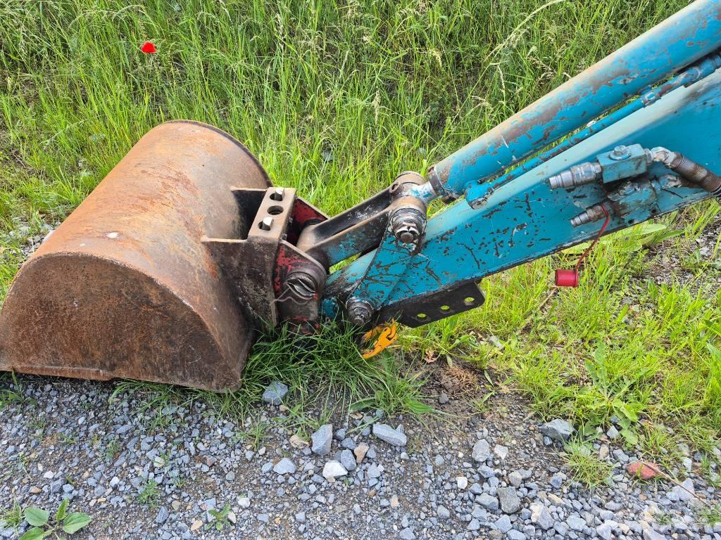 Takeuchi TB 235 ミニ油圧ショベル 7t以下（ミニユンボ・ミニディガー）