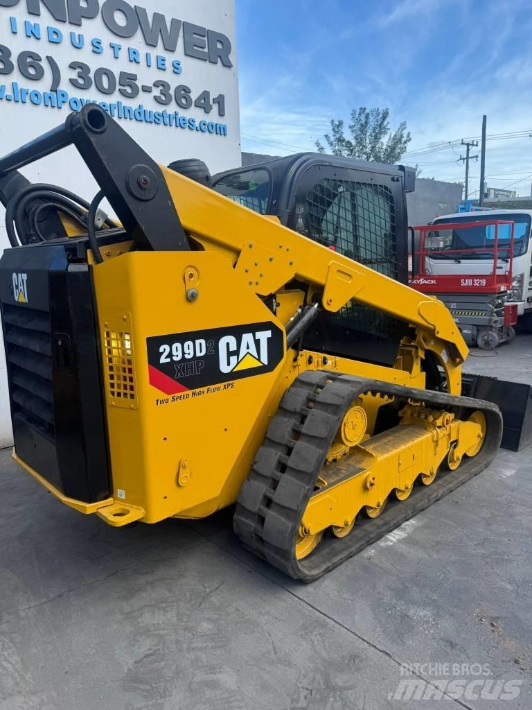 CAT 299 D 2 XHP スキッドステアローダー