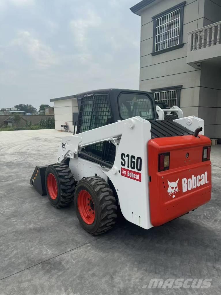Bobcat S 160 スキッドステアローダー