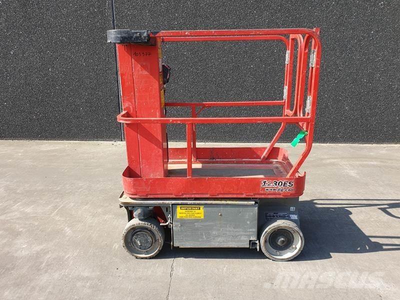 JLG 1230 ES ブームリフト　直伸型