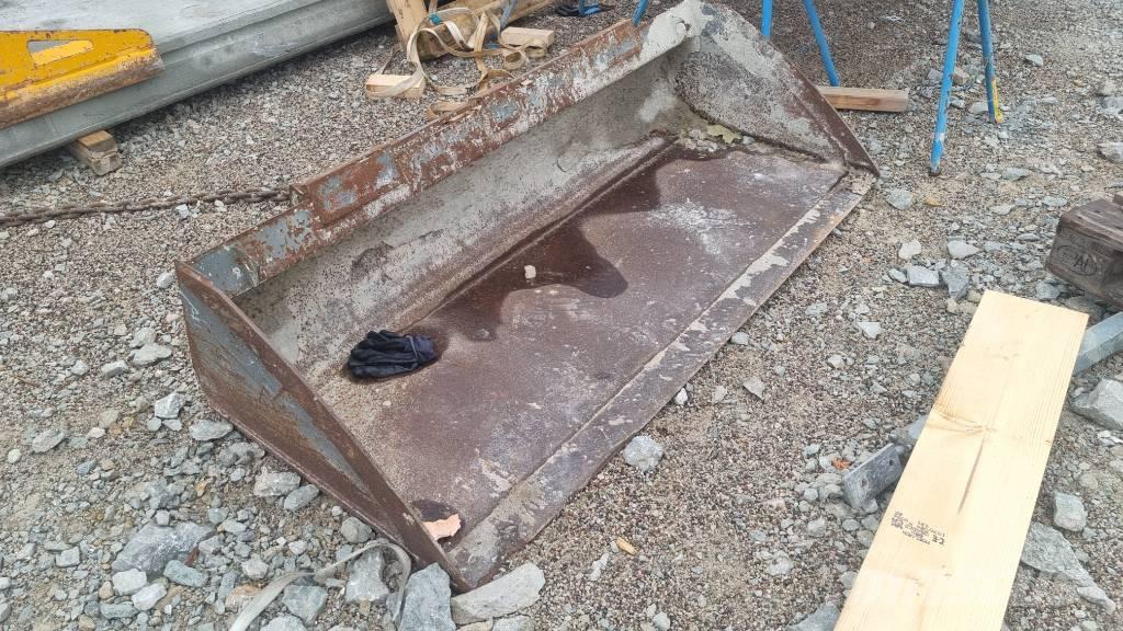 Volvo MC 70 スキッドステアローダー