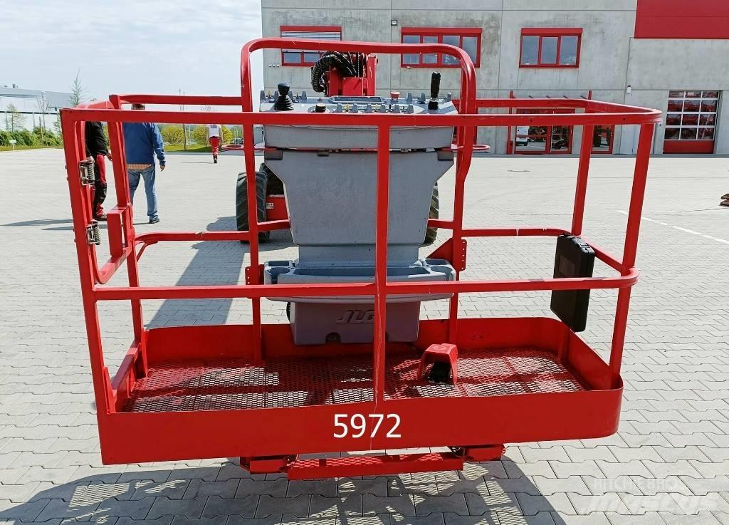 JLG E 600 JP ブームリフト　屈伸型
