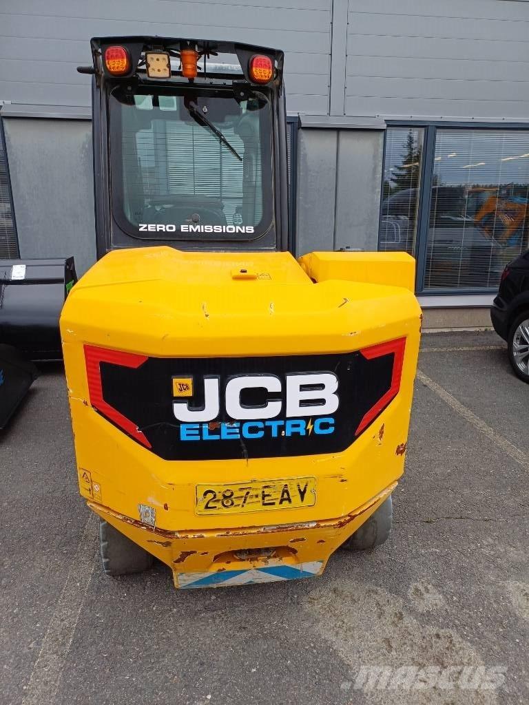 JCB TLT30-19E 2WD バッテリーフォークリフト