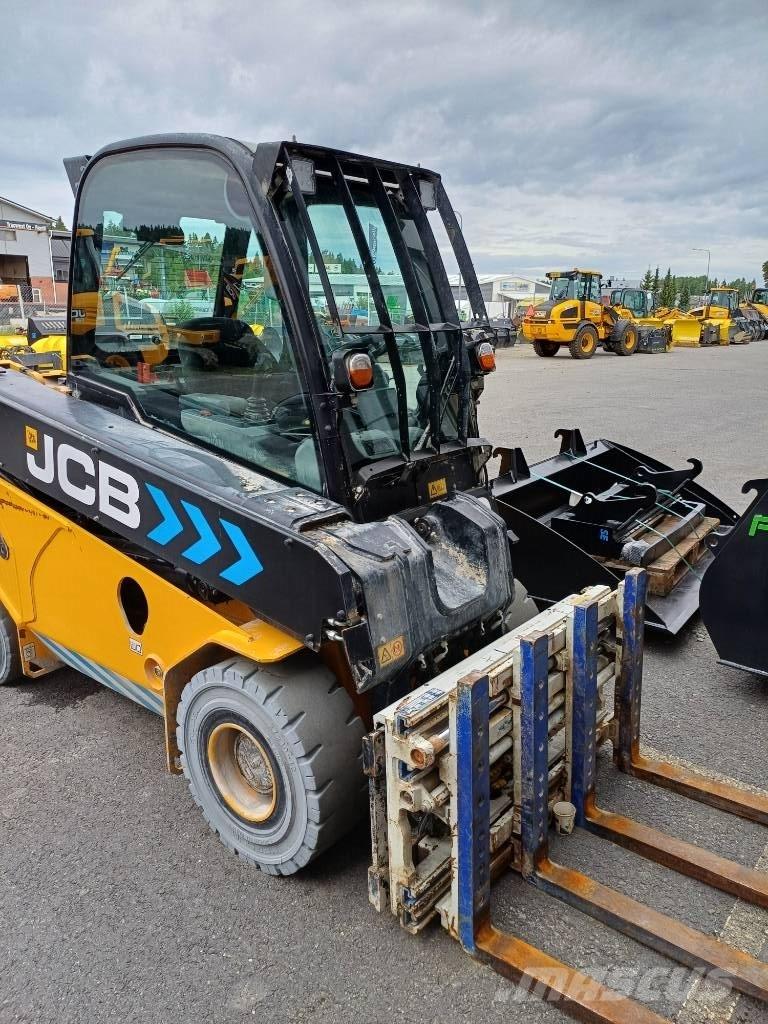 JCB TLT30-19E 2WD バッテリーフォークリフト