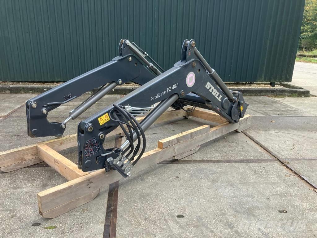 Stoll FZ45.1 Proline フロントローダーとディガー