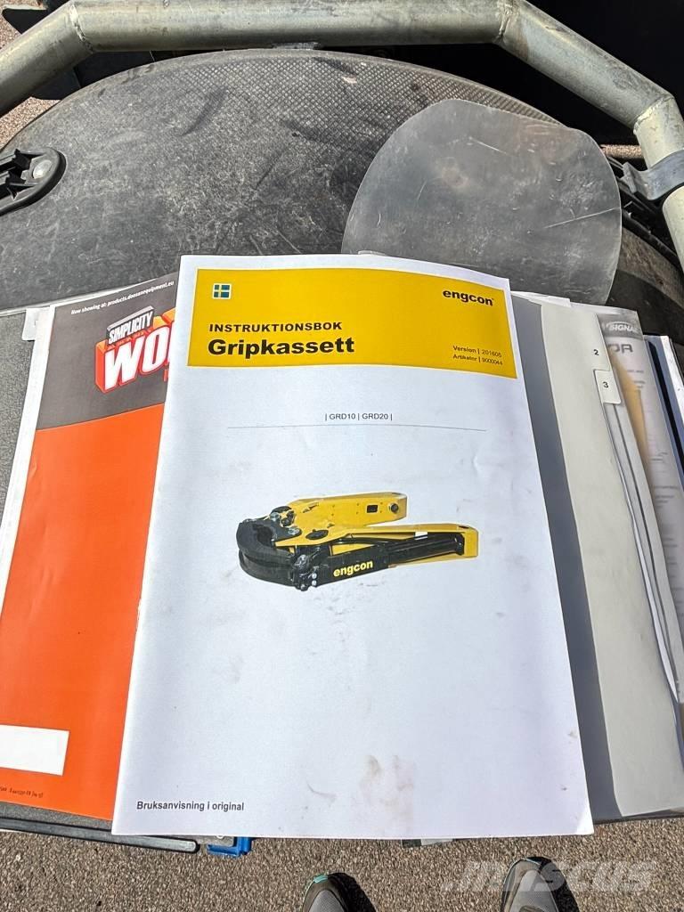 Doosan DX 160 W ホイール式油圧ショベル（パワーショベル・ユンボ・バックホー）