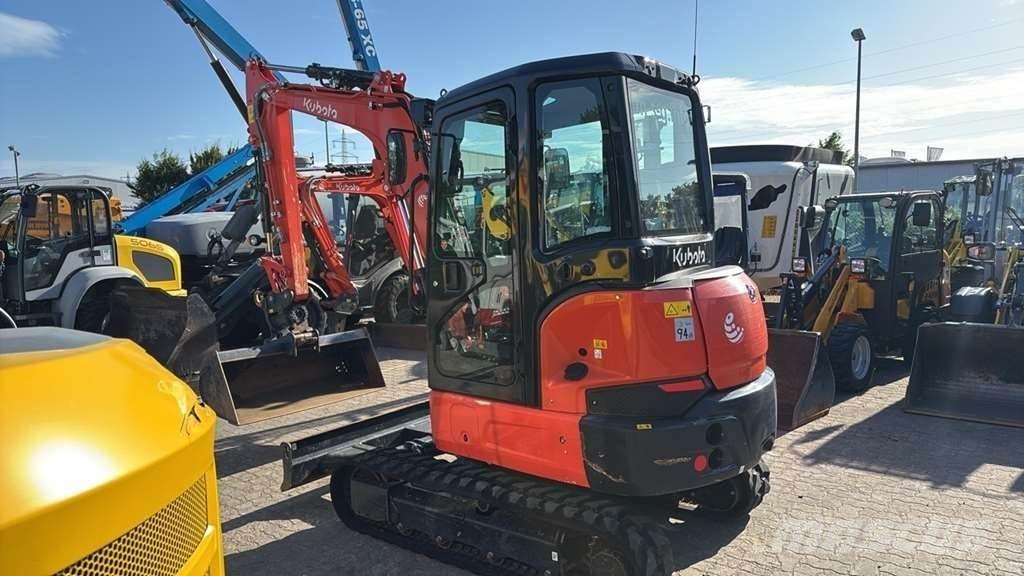 Kubota KX037-4 ミニ油圧ショベル 7t以下（ミニユンボ・ミニディガー）
