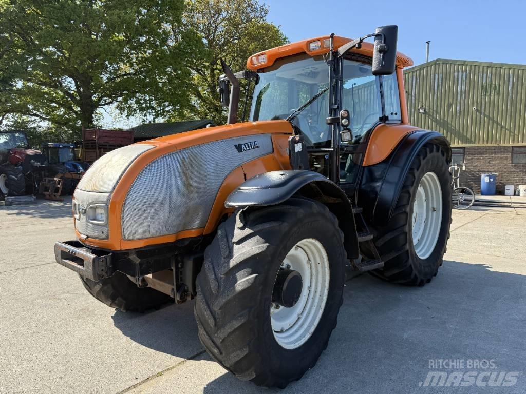 Valtra T 170 トラクター