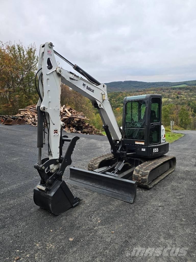 Bobcat E55 ミニ油圧ショベル 7t以下（ミニユンボ・ミニディガー）