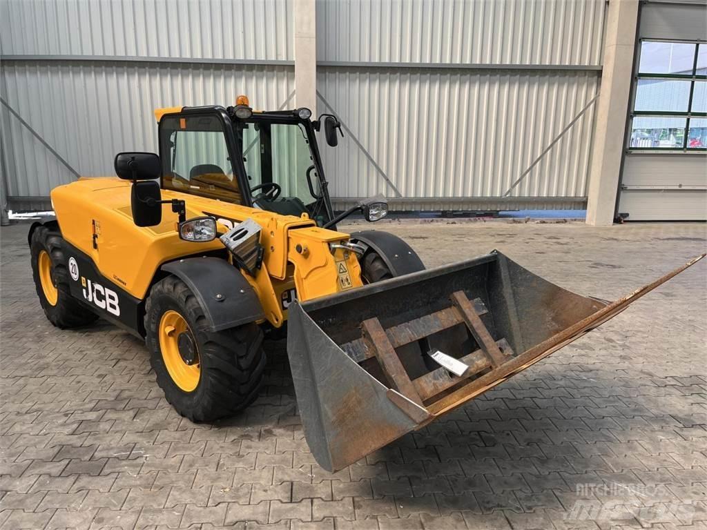 JCB 525-60 Hi Viz 農業用テレハンドラー