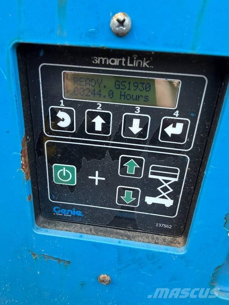 Genie GS 1930 シザースリフト