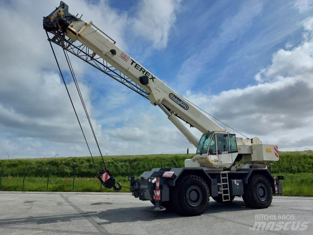 Terex A600 ラフテレーンクレーン
