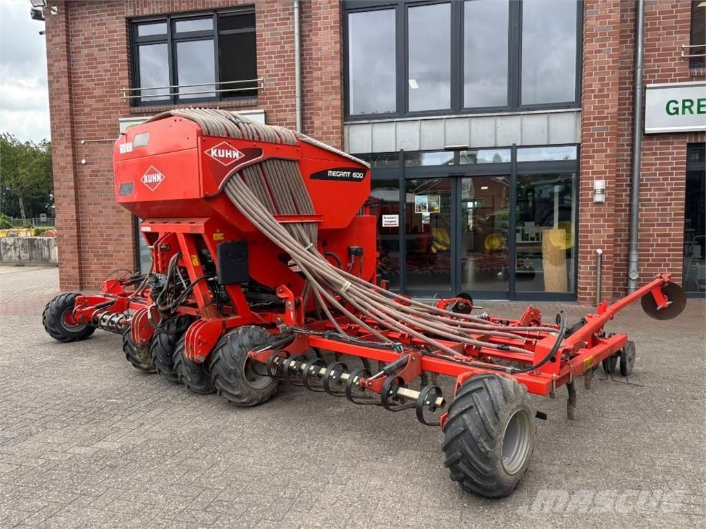 Kuhn Megant 600 農業機械 -　その他