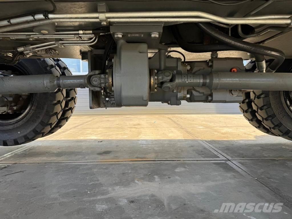 Liebherr LH 30 M 廃棄物／工業産廃処理機