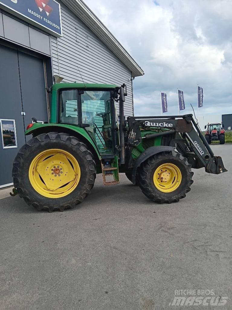 John Deere 6220 トラクター