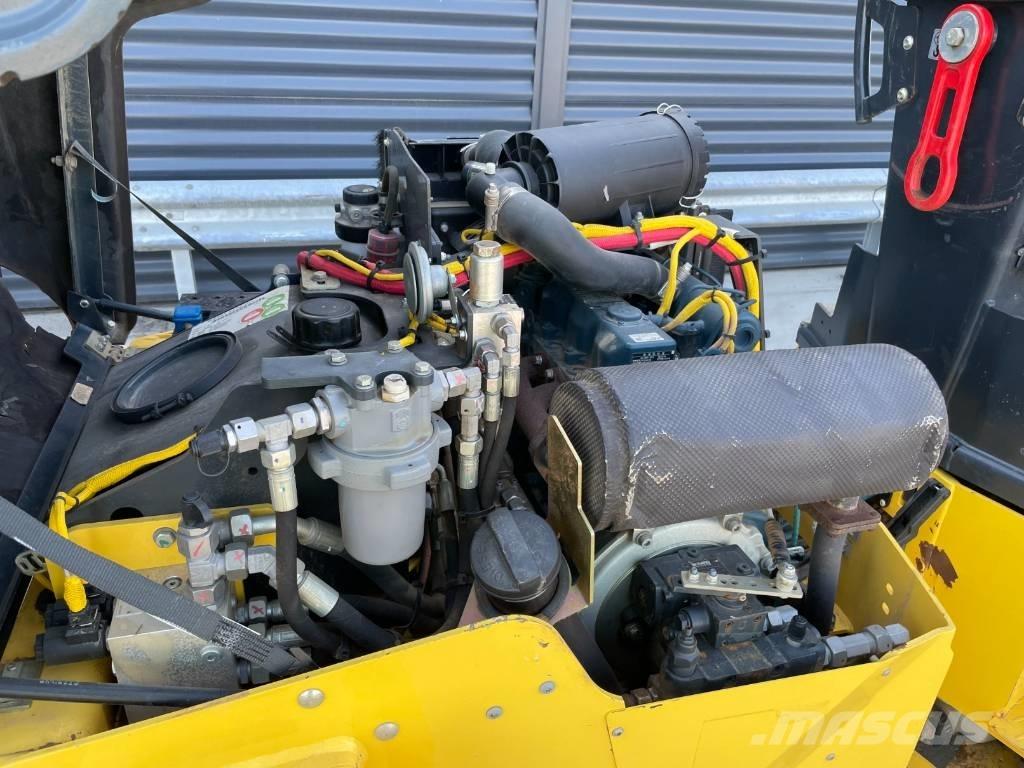 Bomag BW 120 AD-5 タンデムローラ