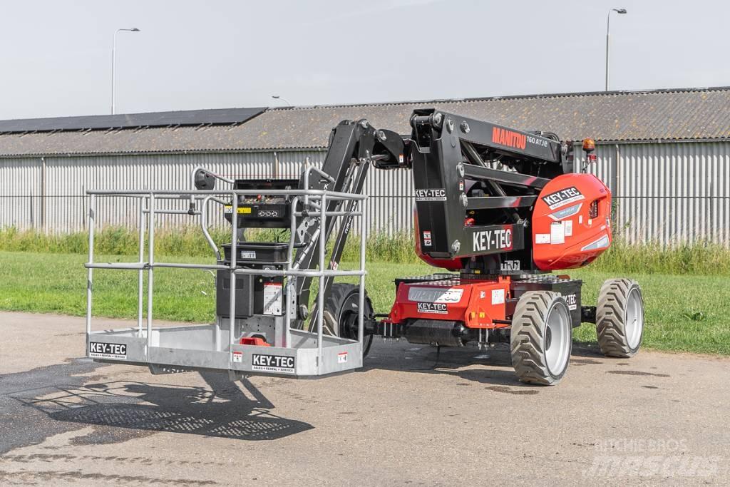 Manitou 160 ATJ e ブームリフト　屈伸型