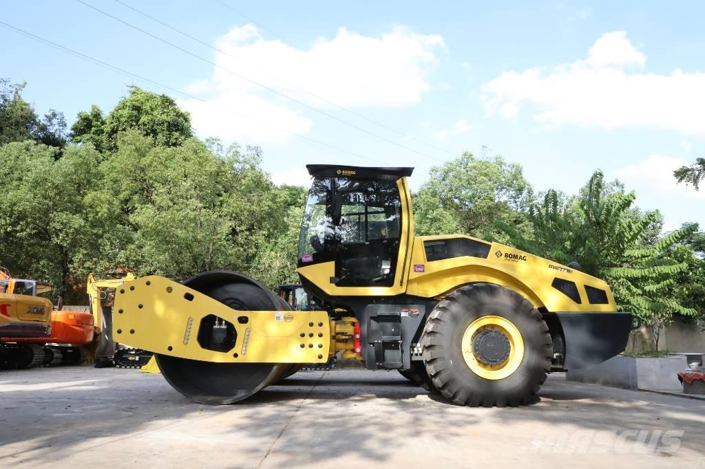 Bomag BW 226 BVC-5 タンデムローラ
