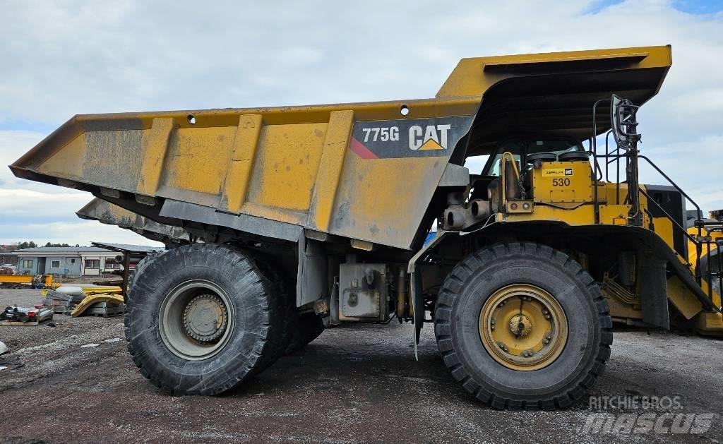 CAT 775 G アーティキュレート式ダンプトラック