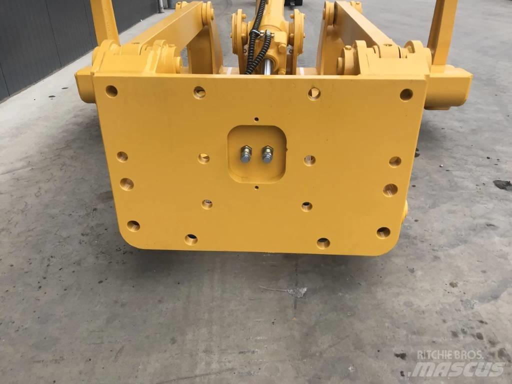 Komatsu D61 スカリファイヤ