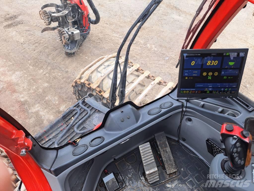 Komatsu 901 ハーベスター
