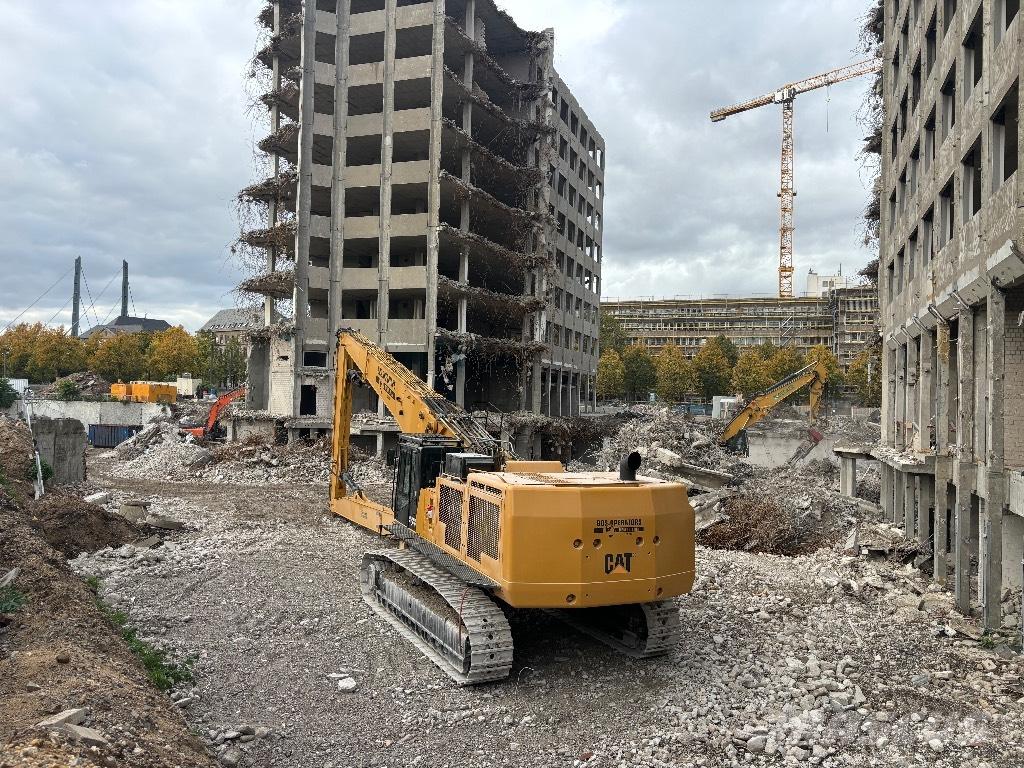 CAT 385 B UHD 解体油圧ショベル