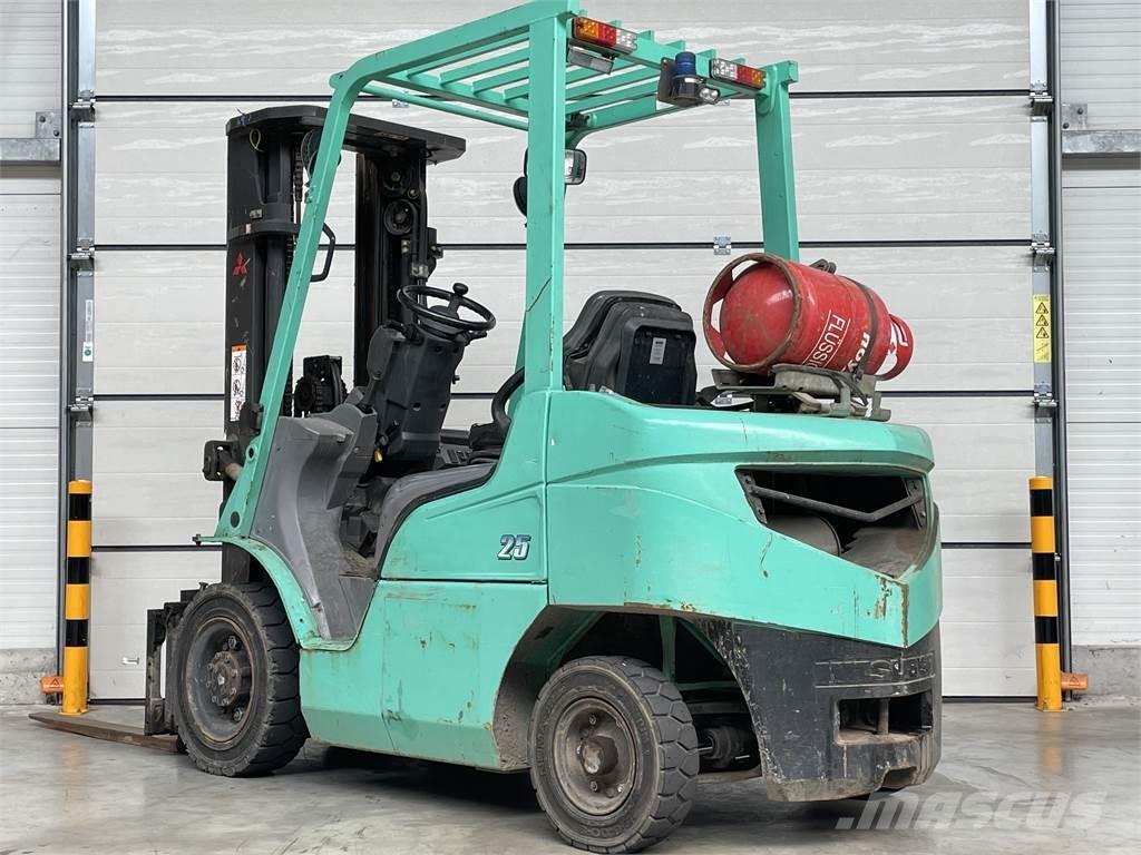 Mitsubishi FG25T LPGフォークリフト