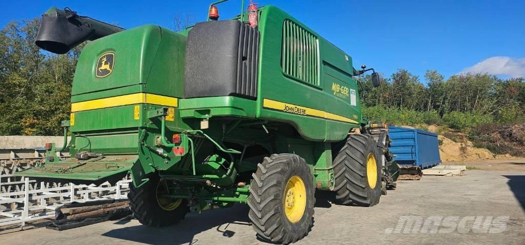 John Deere T 550 コンバイン